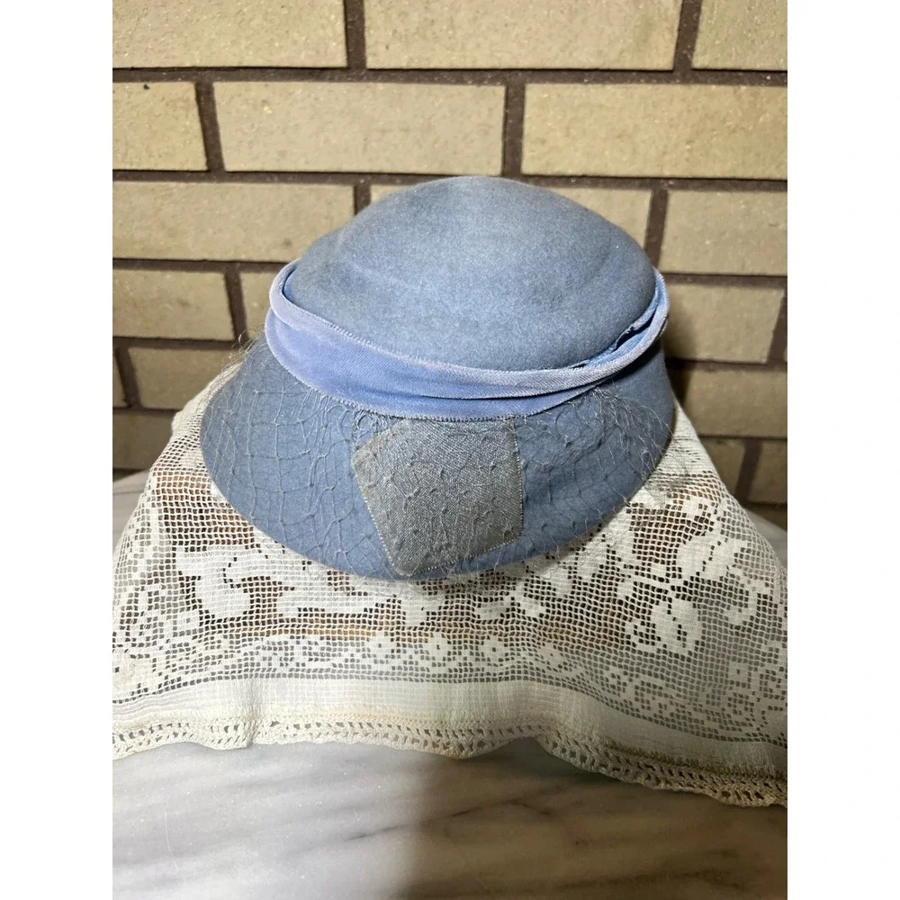 Vintage 100% Wool Pillbox Hat With Veil Neumann-Endler Fairfield Felts Blue